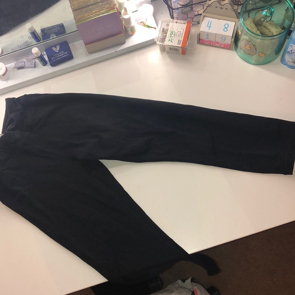 Althea Girl capri workout/yoga pants (black)